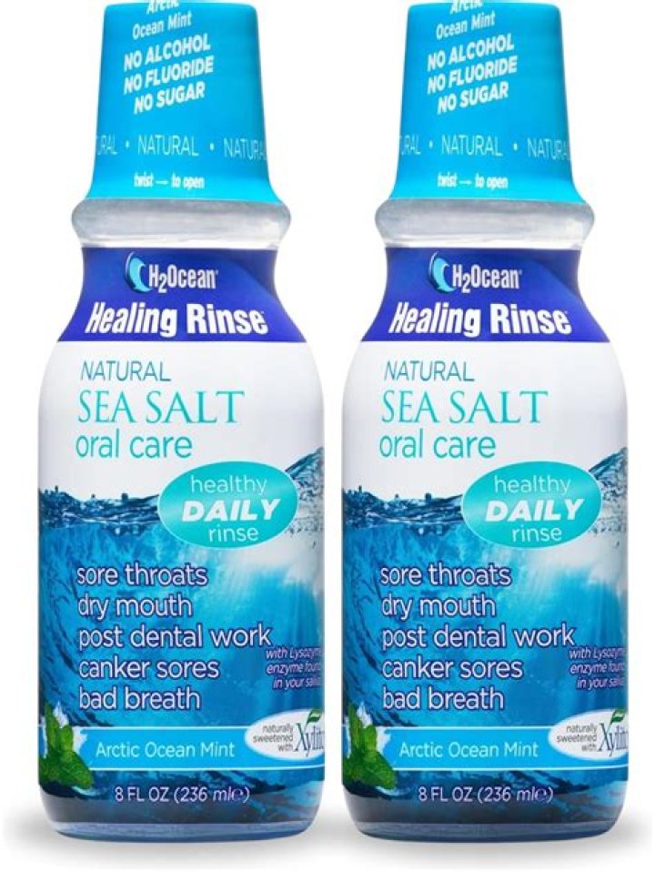 Can salt water rinse prevent dry socket?